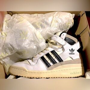 Adidas Originals | Forum ‘84 Hi | White-Black-Off White | 10.5